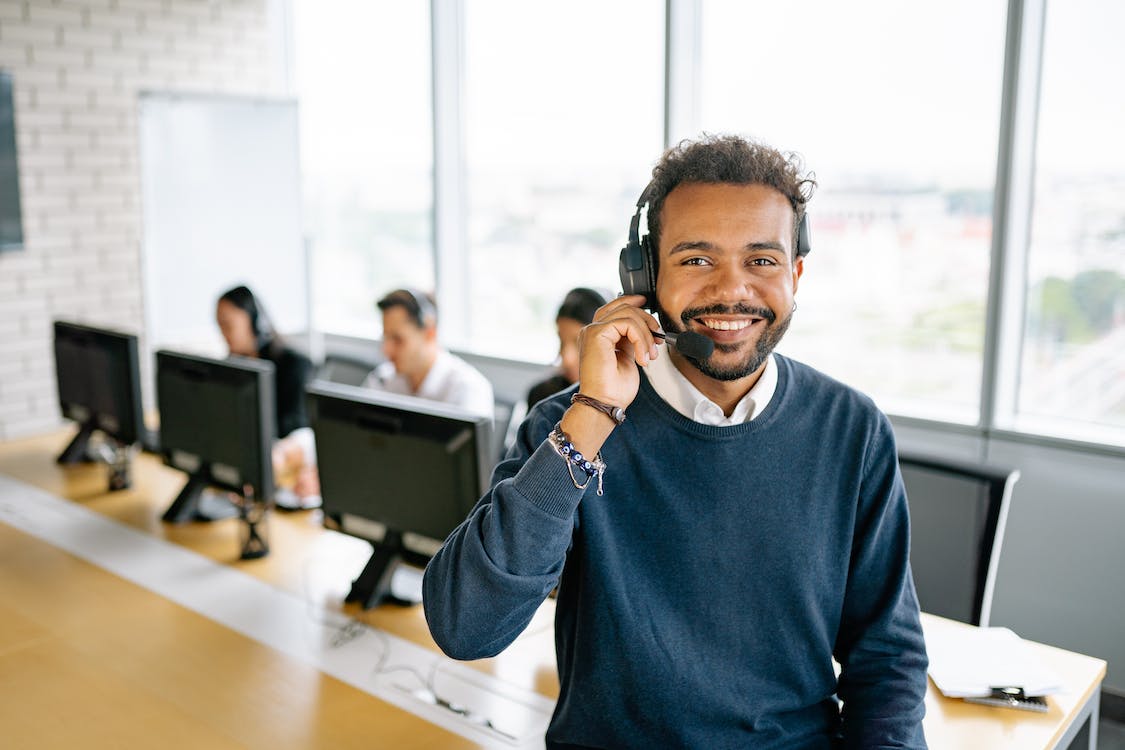 Permanence téléphonique : les types de standard téléphonique disponibles